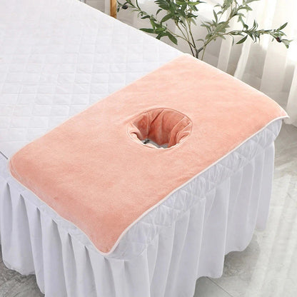 Serviette pour visage avec trou table de massage MASSAGE ZEN
