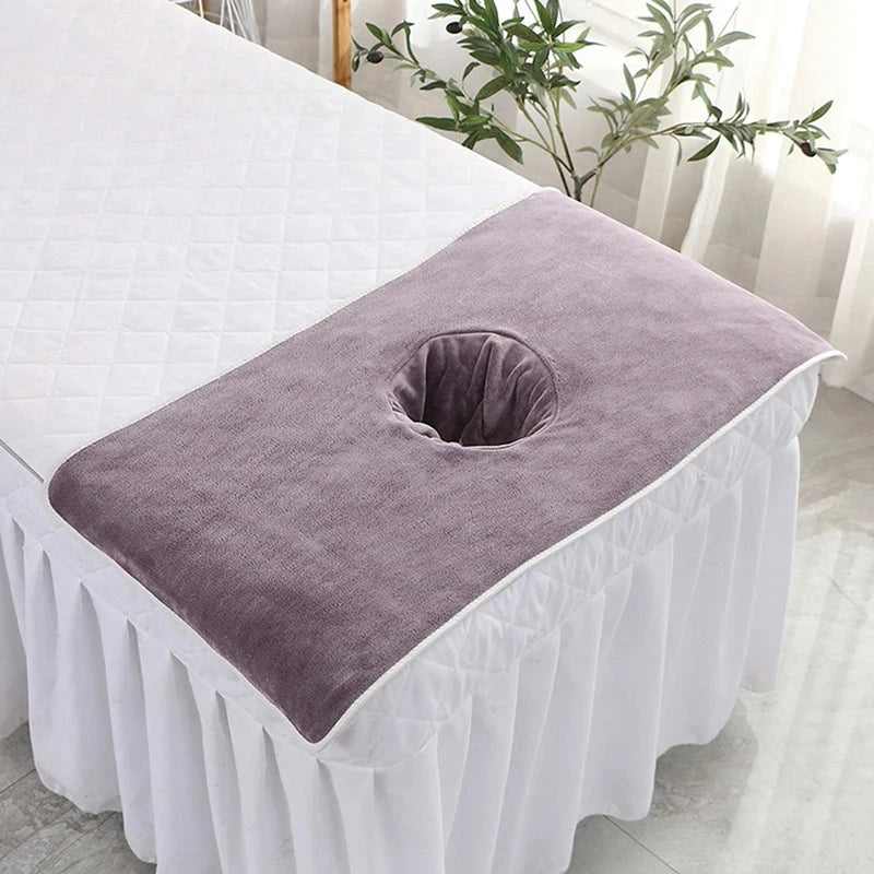 Serviette pour visage avec trou table de massage MASSAGE ZEN