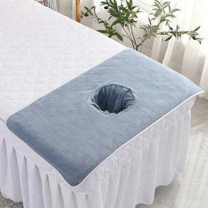 Serviette pour visage avec trou table de massage MASSAGE ZEN