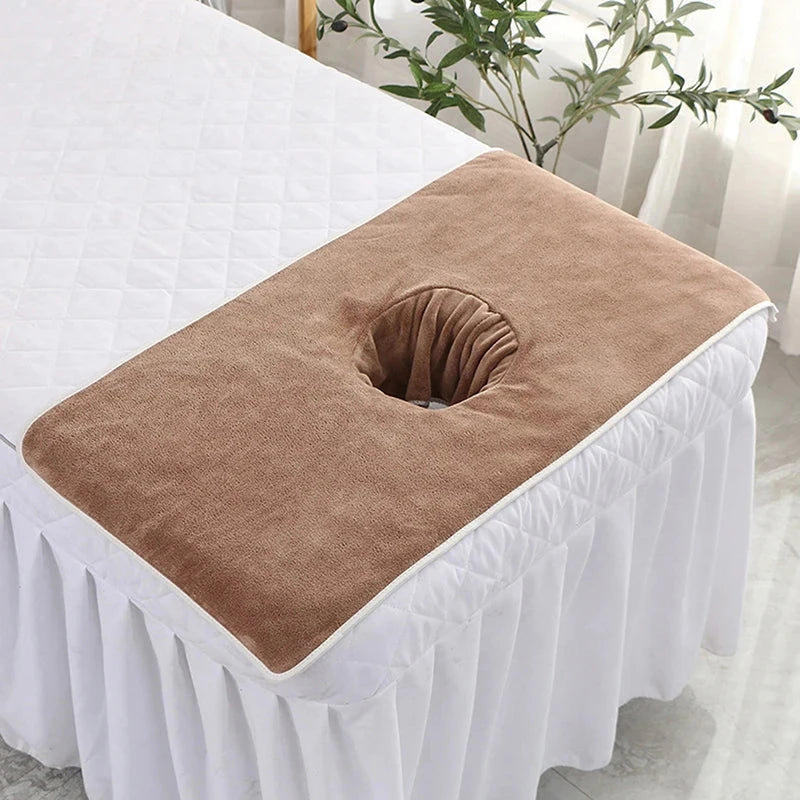 Serviette pour visage avec trou table de massage MASSAGE ZEN
