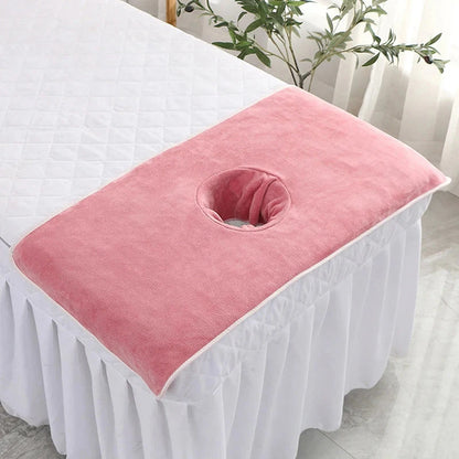Serviette pour visage avec trou table de massage MASSAGE ZEN